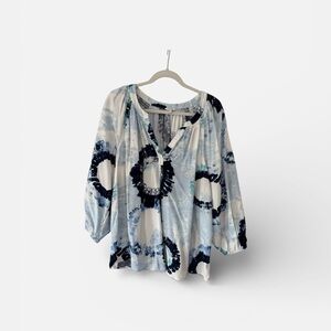 Crown & Ivy Blue and White Patterned Blouse